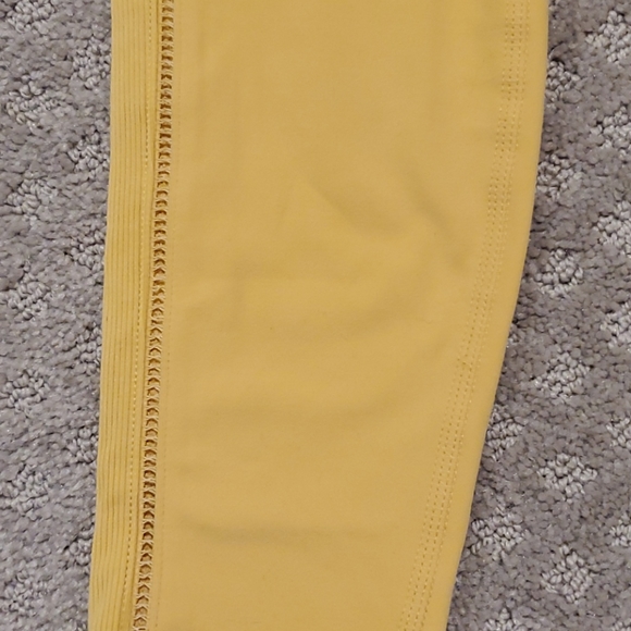 NWT Nike mustard yellow workout leggings - Picture 7 of 13